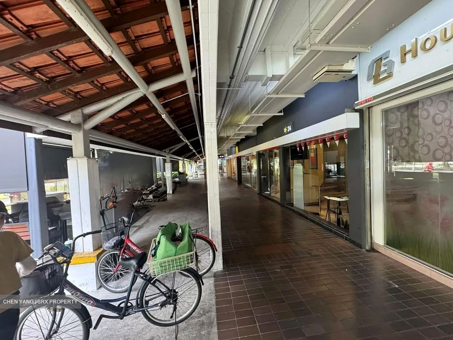 Hougang Avenue 8 (D19), Shop House #600119071